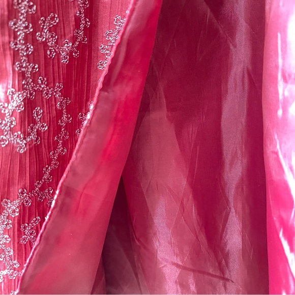 🟡Maroon Kurta for men with Fine Silver Embroidery - Picture 13 of 15